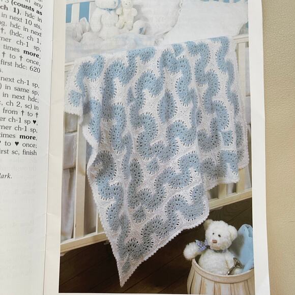 Booklet Pink & Blue for Baby Crochet Patterns Vintage - Picture 3 of 4